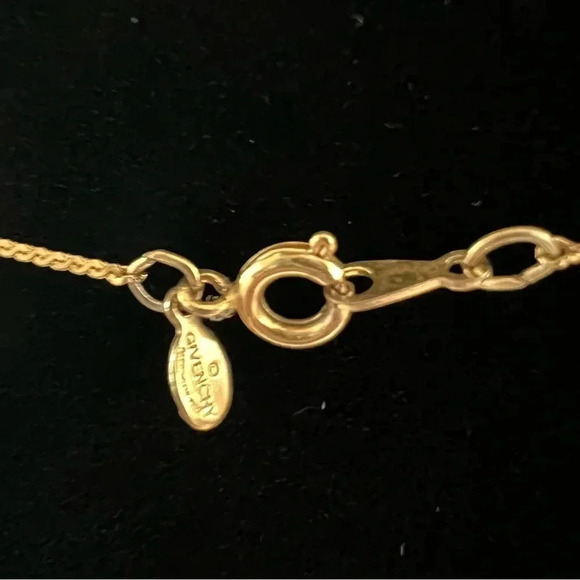Givenchy logo necklace - Picture 3 of 3